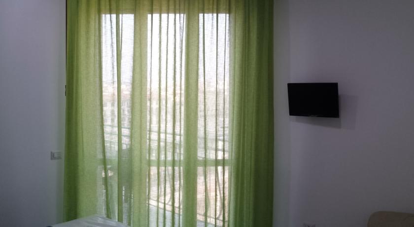 Camera Tripla Luxury